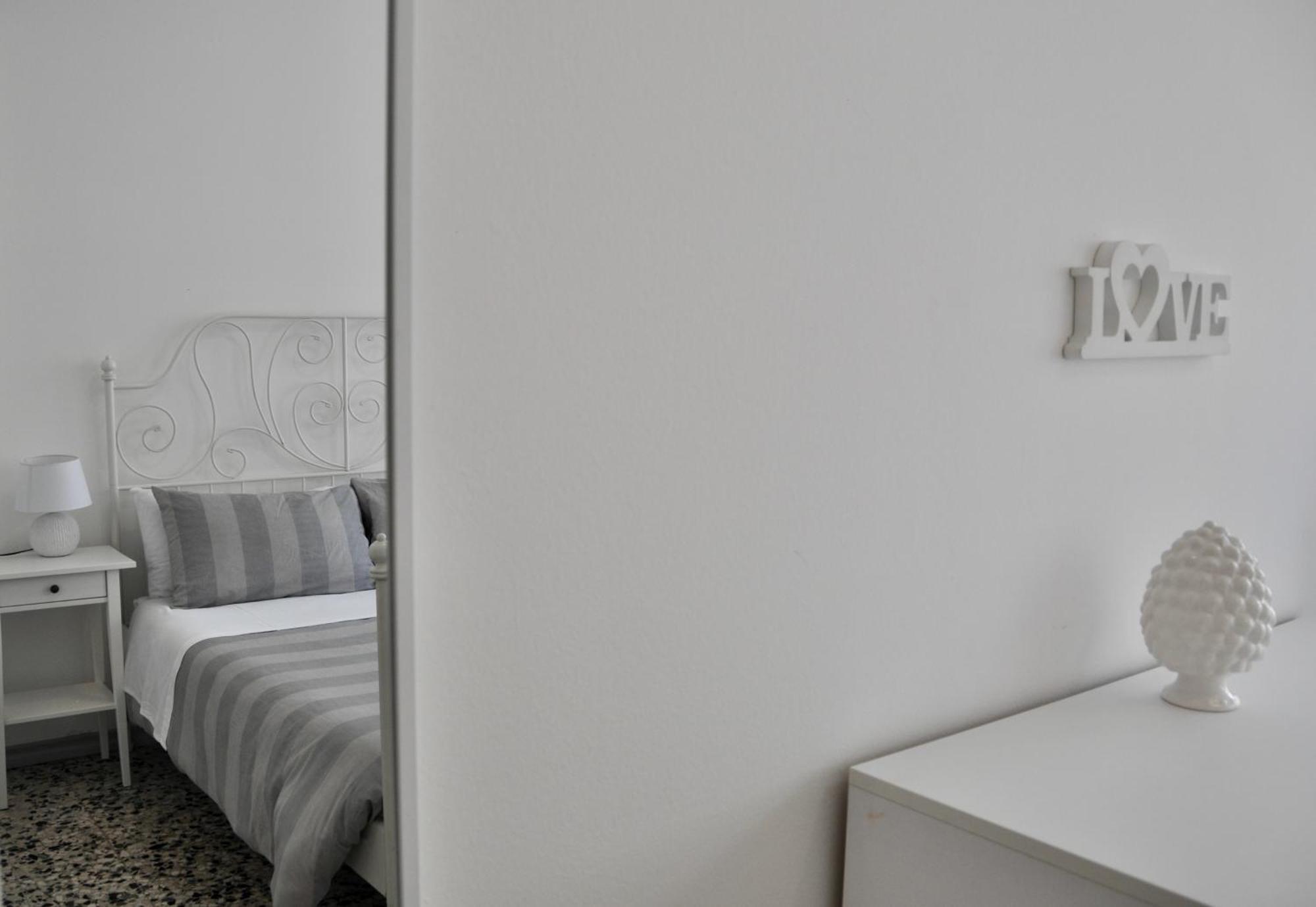 M.Aurelio Red Apartment มิลาน ภายนอก รูปภาพ