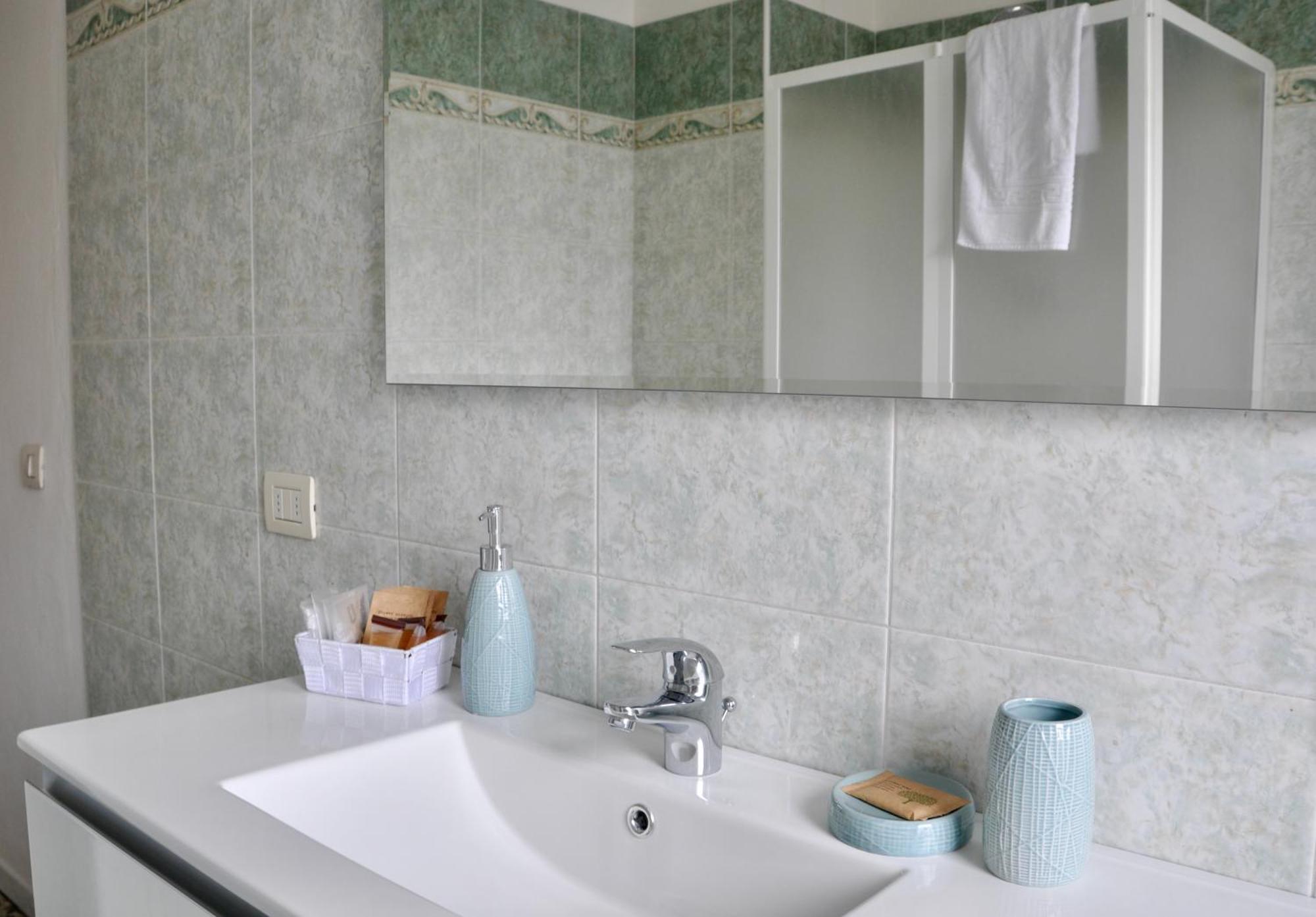 M.Aurelio Red Apartment มิลาน ภายนอก รูปภาพ